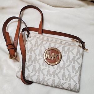 Michael Kors Crossbody Bag